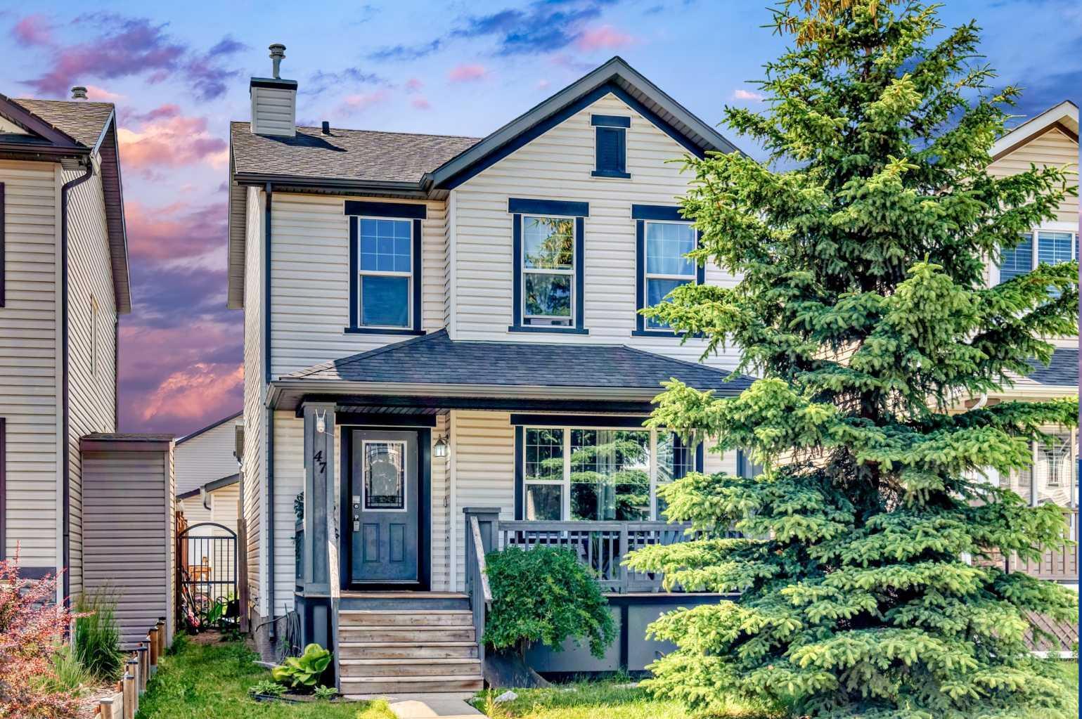 47 Bridlecrest Boulevard SW  Calgary AB T2Y 4X9 photo