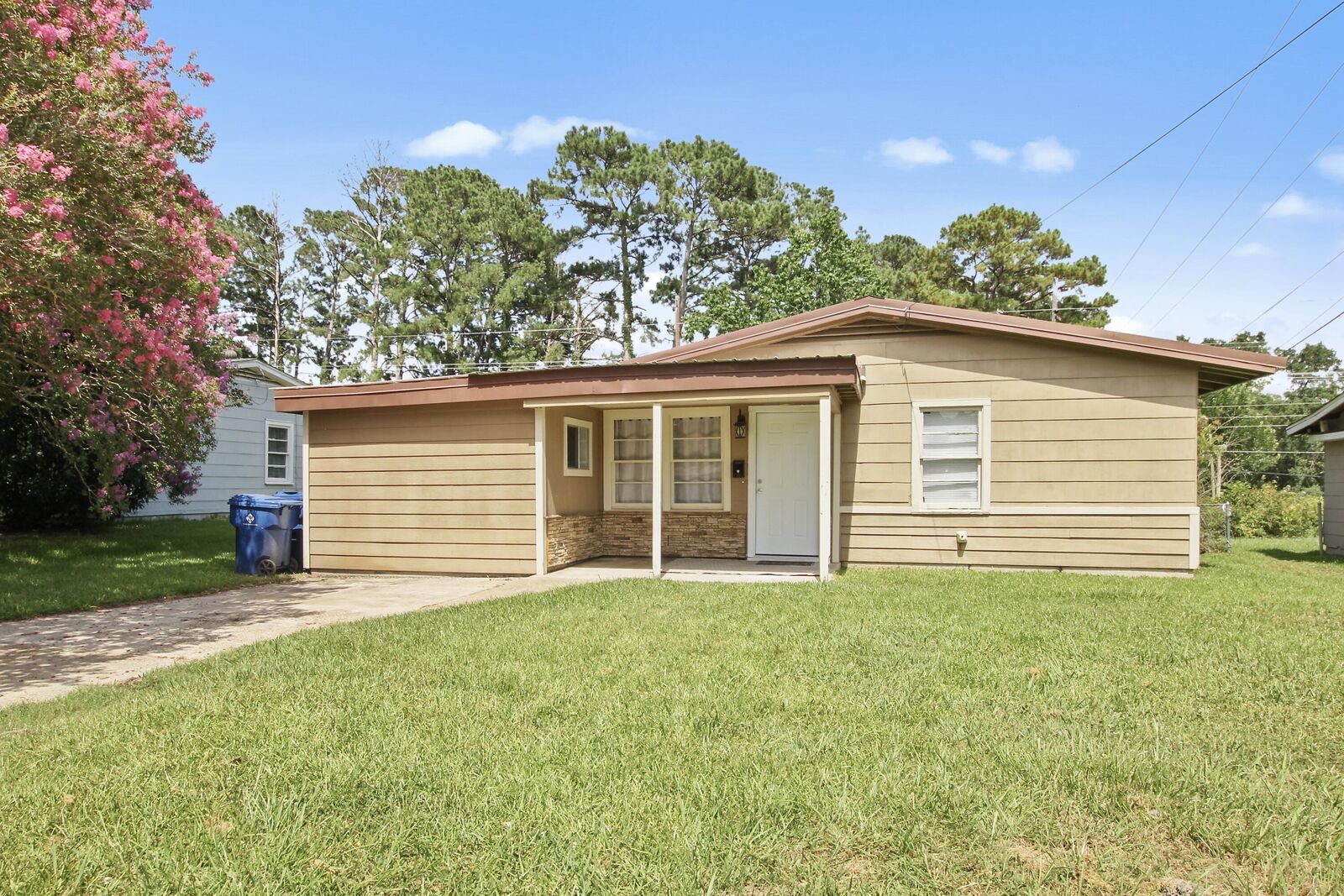 Property Photo:  1023 Anderson Dr.  LA 71446