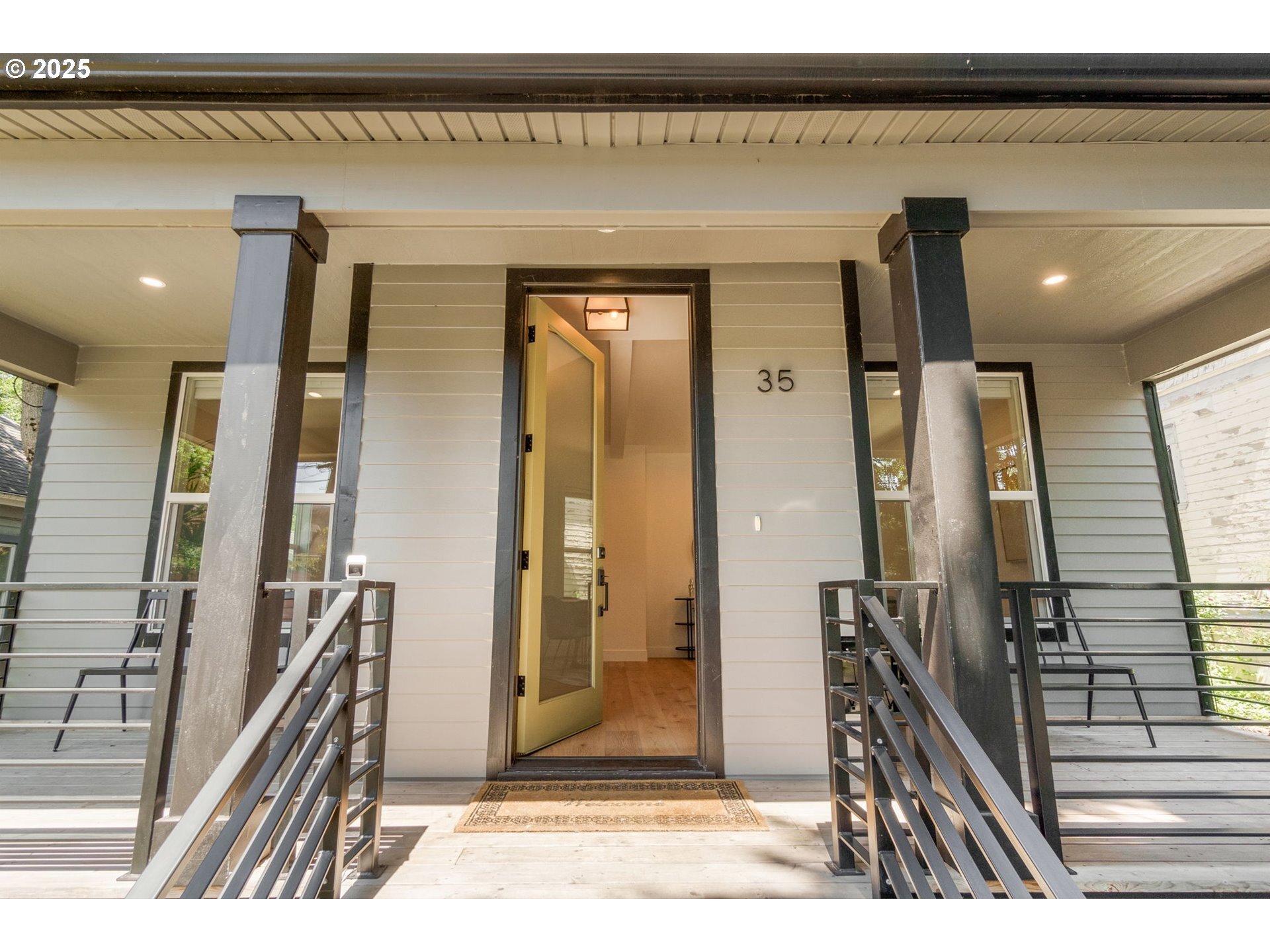 Property Photo: 35 NE Morris St OR 97212