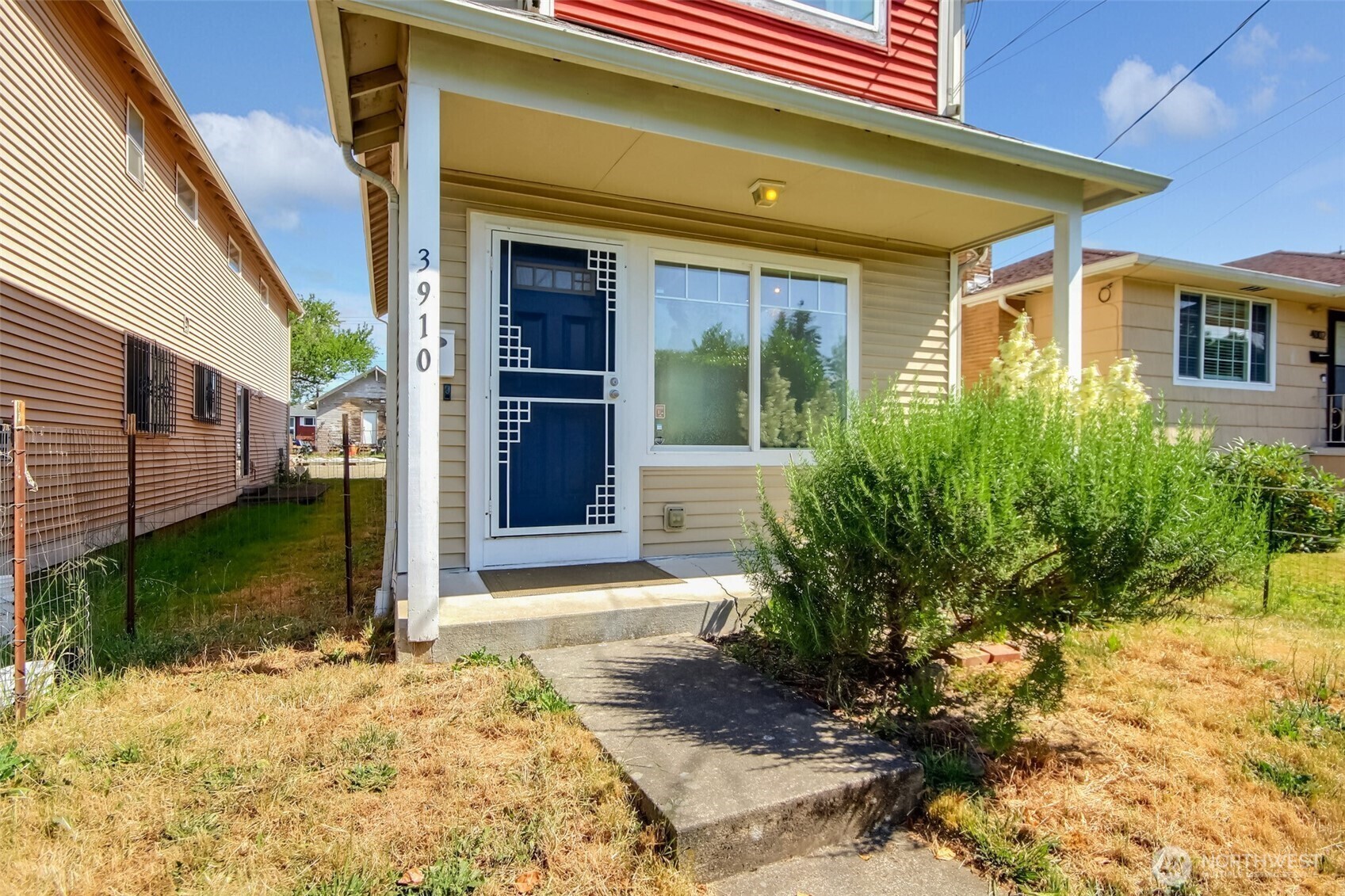 Property Photo: 3910 S Holly Street WA 98118