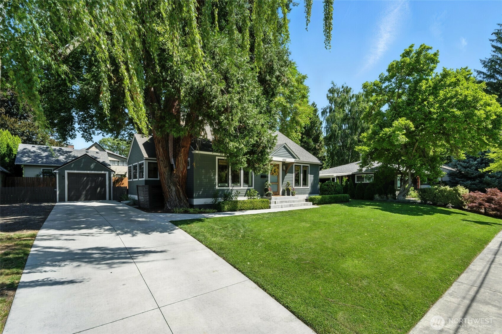 Property Photo: 533 Craig Street WA 99362