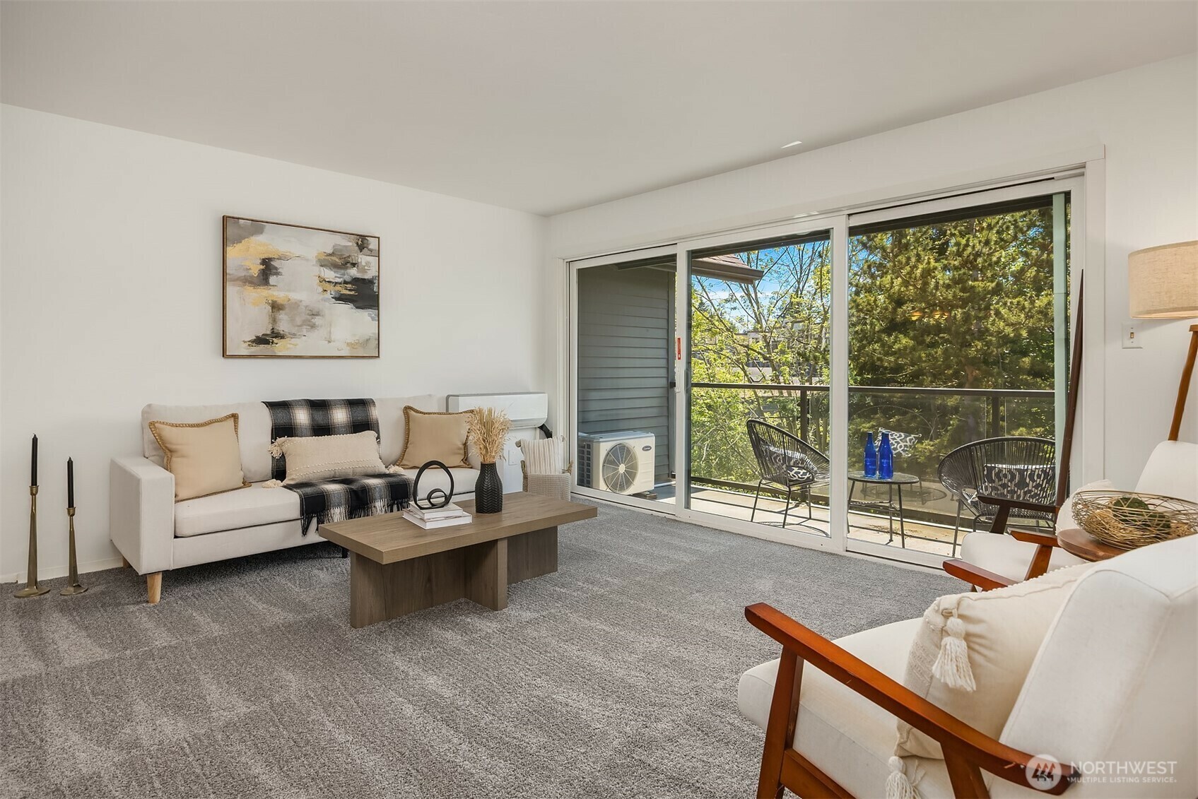 Property Photo: 19428 Aurora Avenue N 427 WA 98133