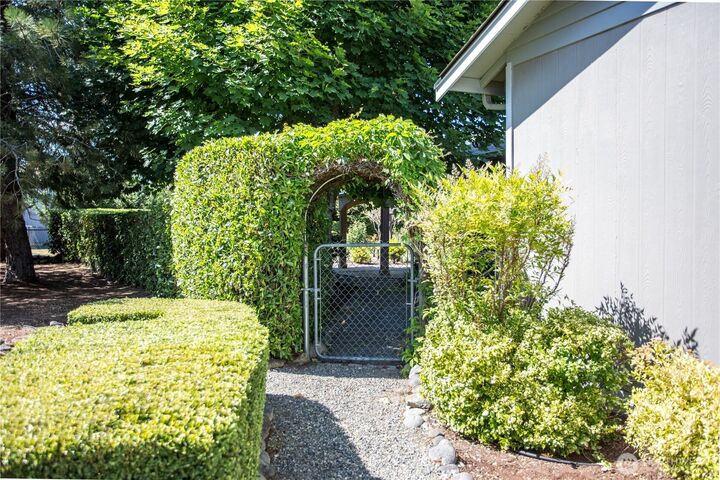 Property Photo: 17947 Reynoldson Court SW WA 98589
