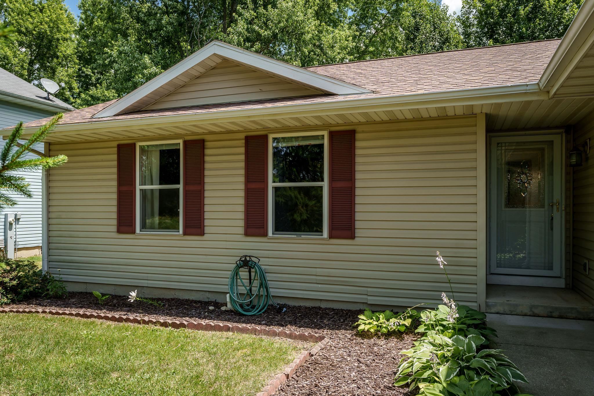 Property Photo: 508 SW Constitution Drive IL 61065