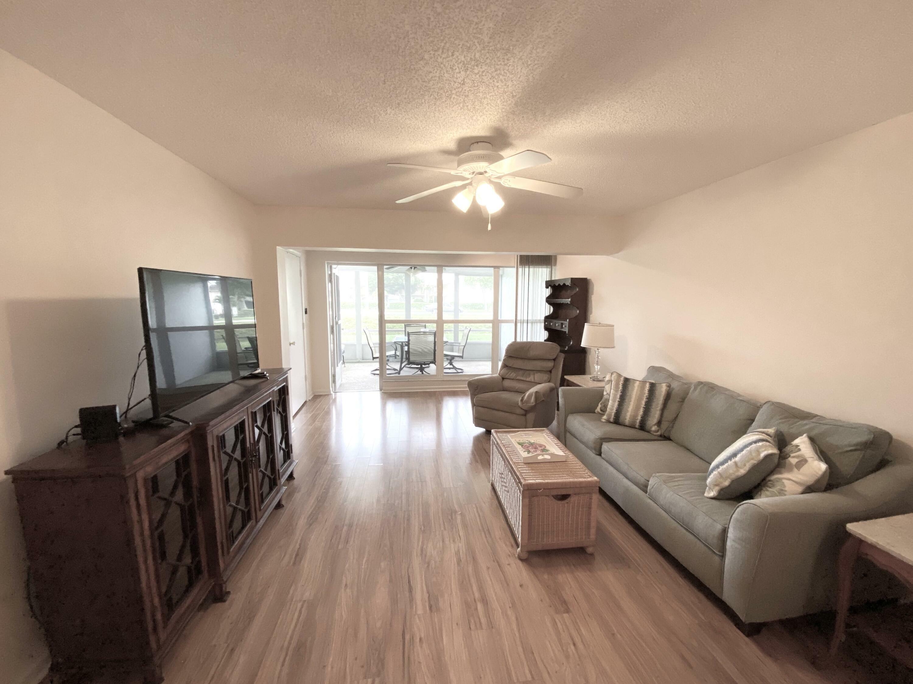 Property Photo: 2915 SW 15th Street 103 FL 33445