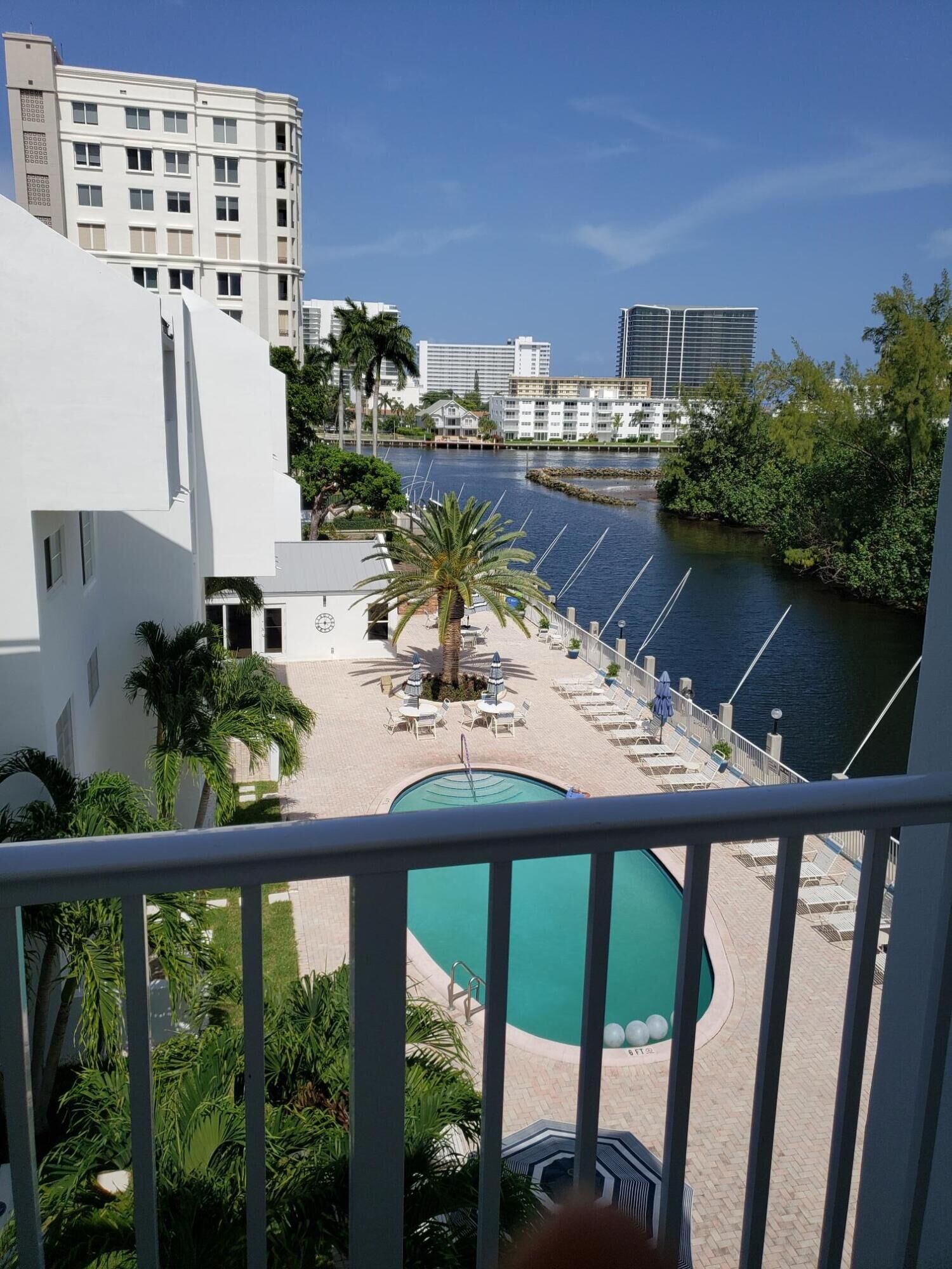 Property Photo: 2850 NE 14th St Causeway 403B FL 33062