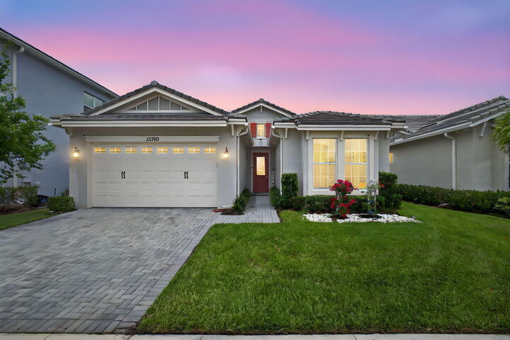 15750 Goldfinch Circle  Westlake FL 33470 photo