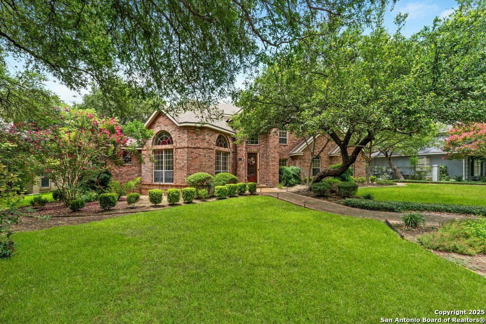 Property Photo: 7 Inwood Knolls TX 78248