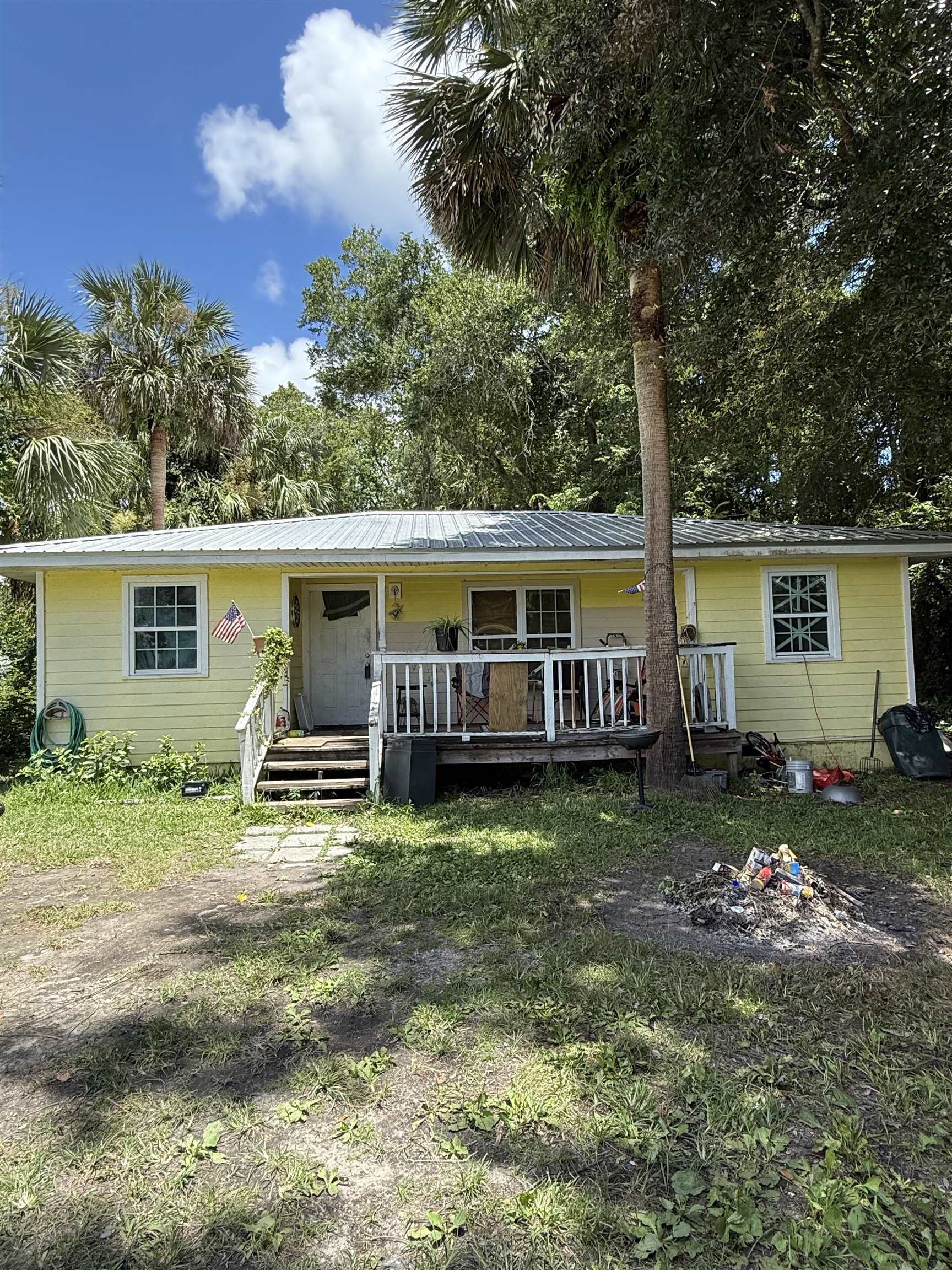 Property Photo: 290 Holmes FL 32084