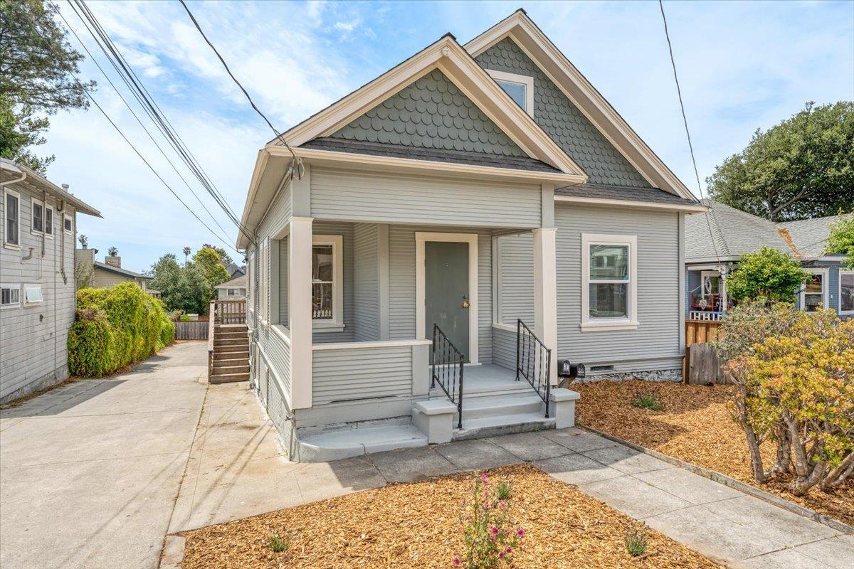 Property Photo: 412- 412.5 Broadway CA 95060