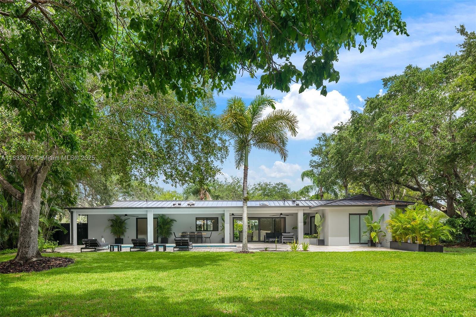 15121 SW 69th Ct  Palmetto Bay FL 33158 photo
