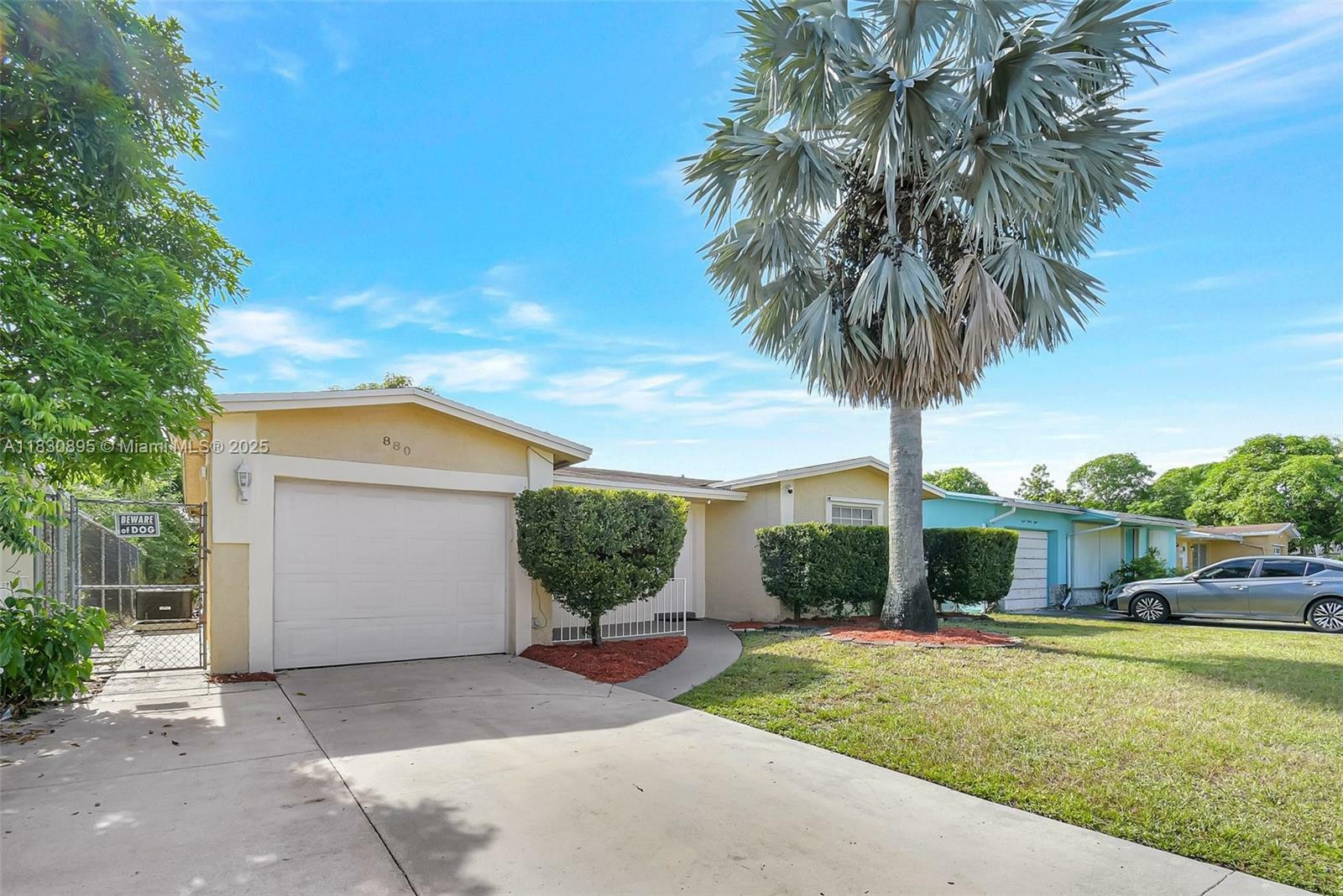 Property Photo: 880 SW 64th Ter FL 33068