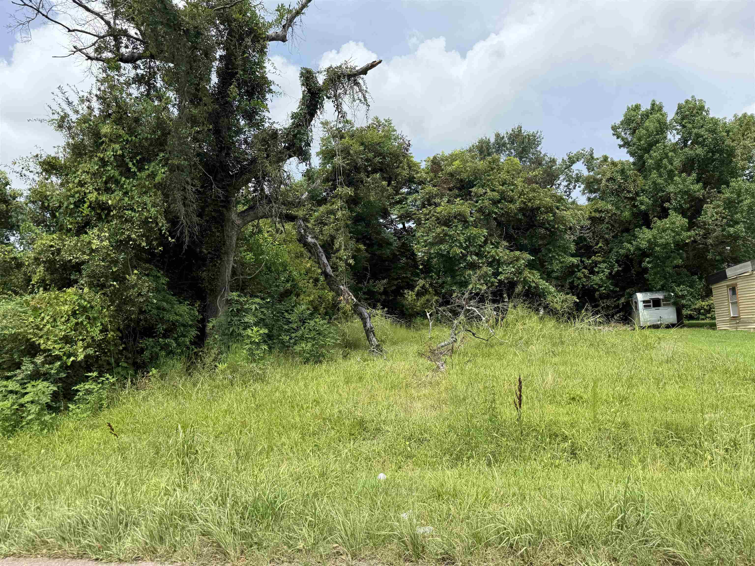 Property Photo: 1103 14 Th St TX 77630