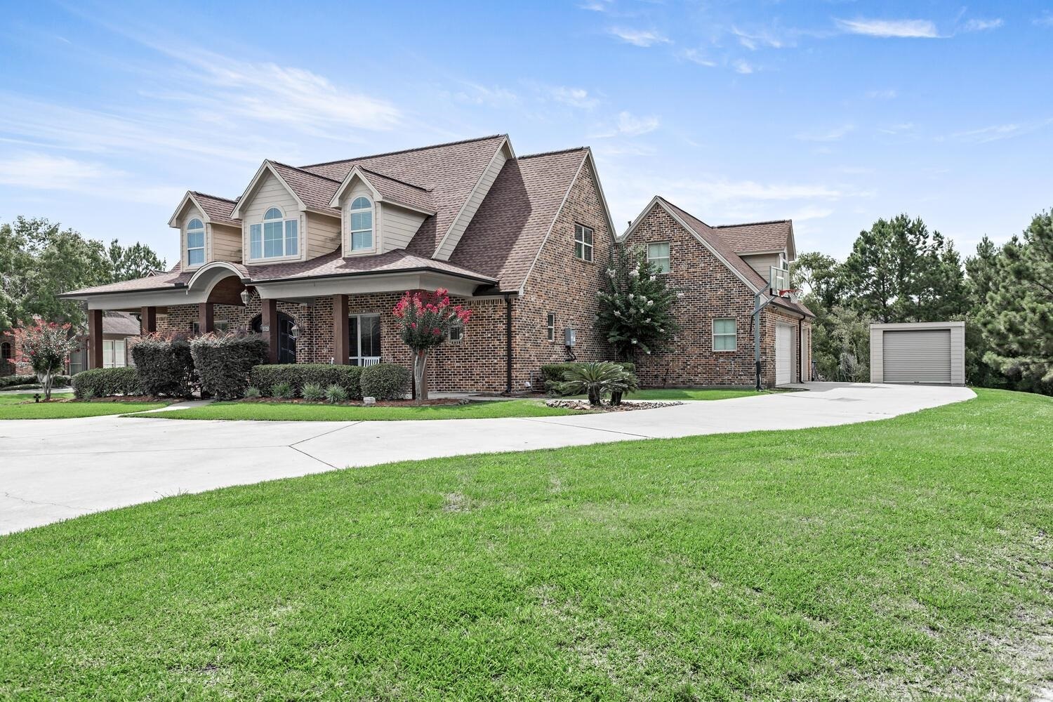 Property Photo: 5320 Manion Way TX 77657