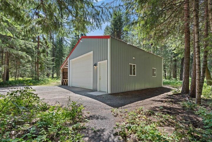 Property Photo: 5245A W Prufer Crosscut Rd WA 99006-9450