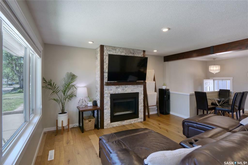 Property Photo: 1050 Grayson Crescent SK S6H 3G1