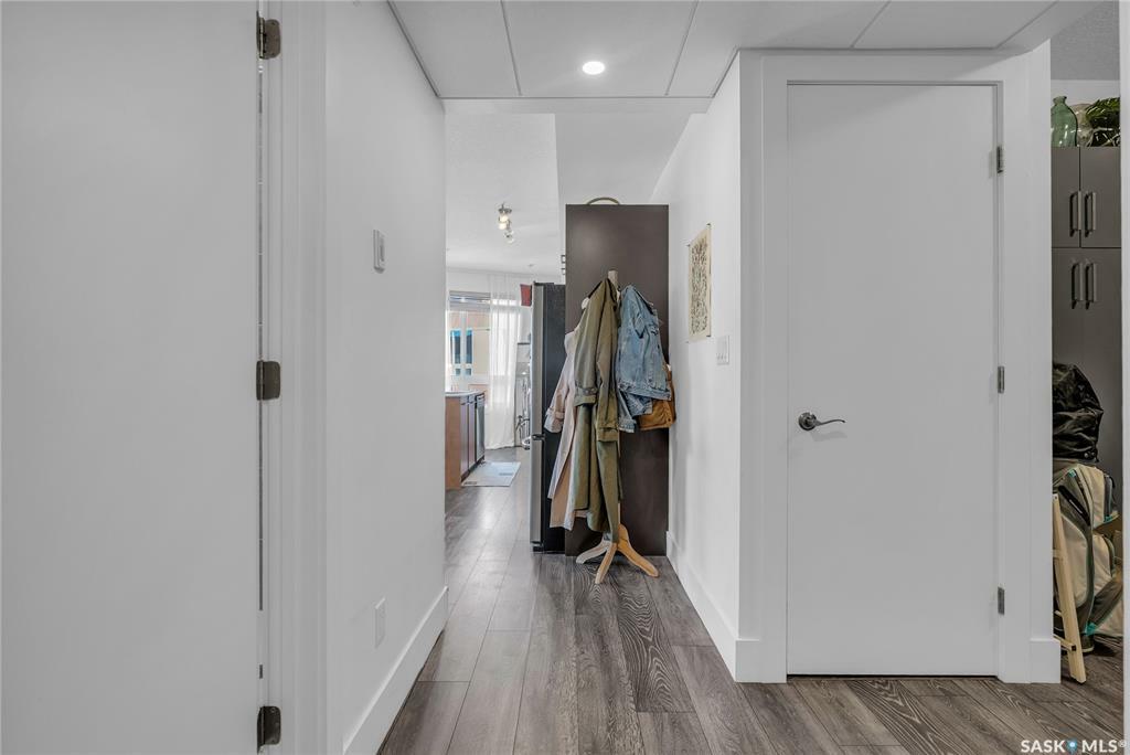 Property Photo: 409 B Avenue S 304 SK S7M 1M7