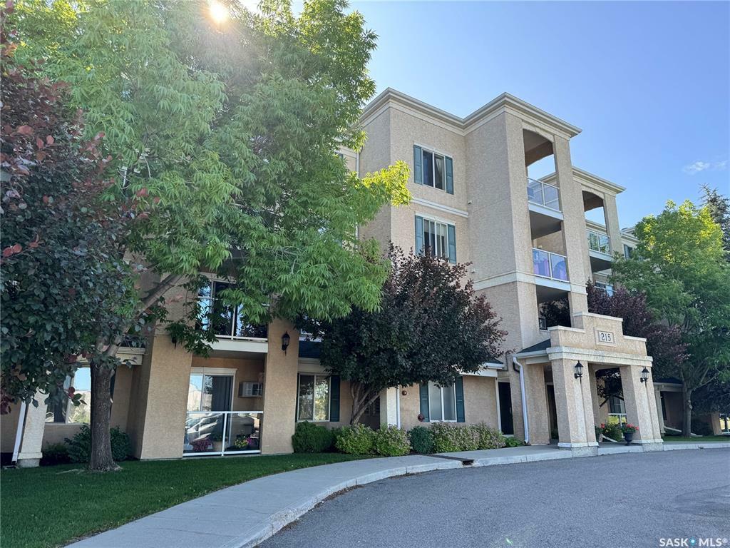 Property Photo: 215 Lowe Road 100 SK S7S 1N1