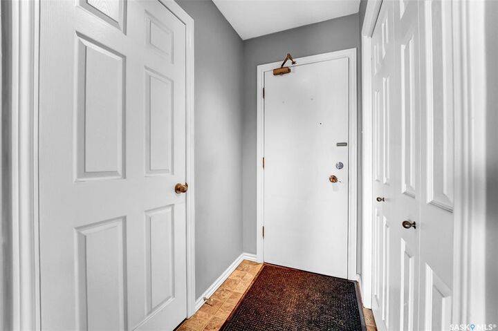 Property Photo: 3030 Arlington Avenue 17 SK S7J 2J9
