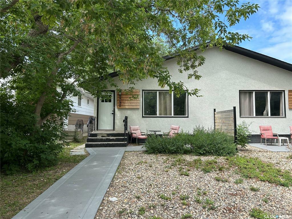 Property Photo: 442 Connaught Street SK S4R 4W9