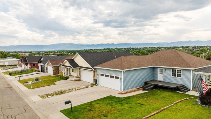 Property Photo: 648 Frank Street WY 82801