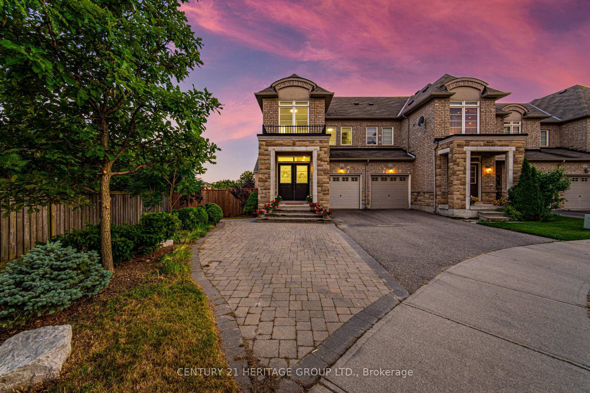 Photo de la propriété: 2491 Old Brompton Way ON L6M 0J5