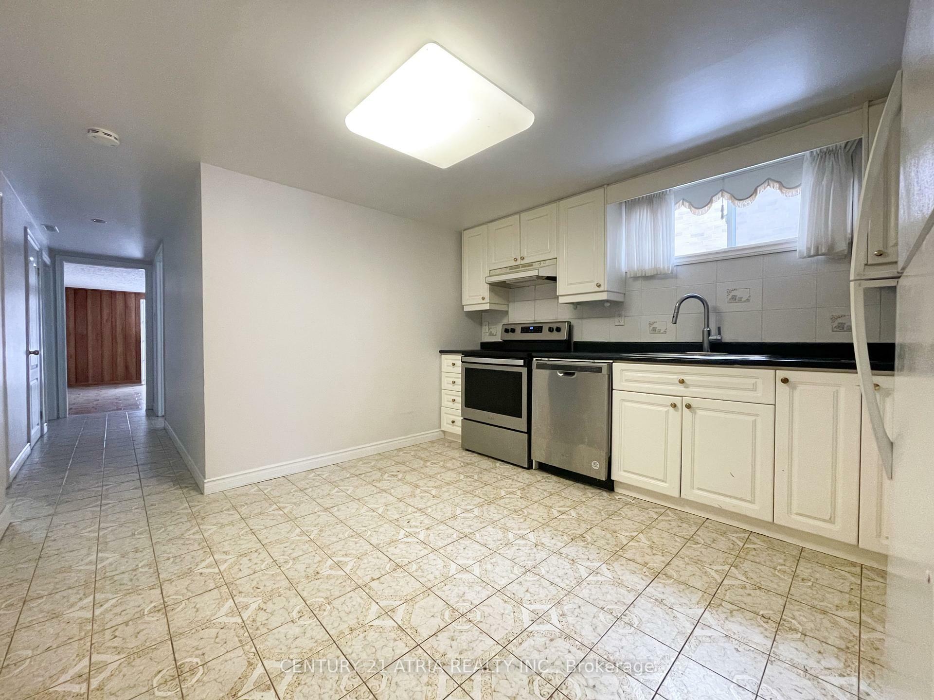 Property Photo: 27 Pindar Crescent Lower ON M2J 3L3