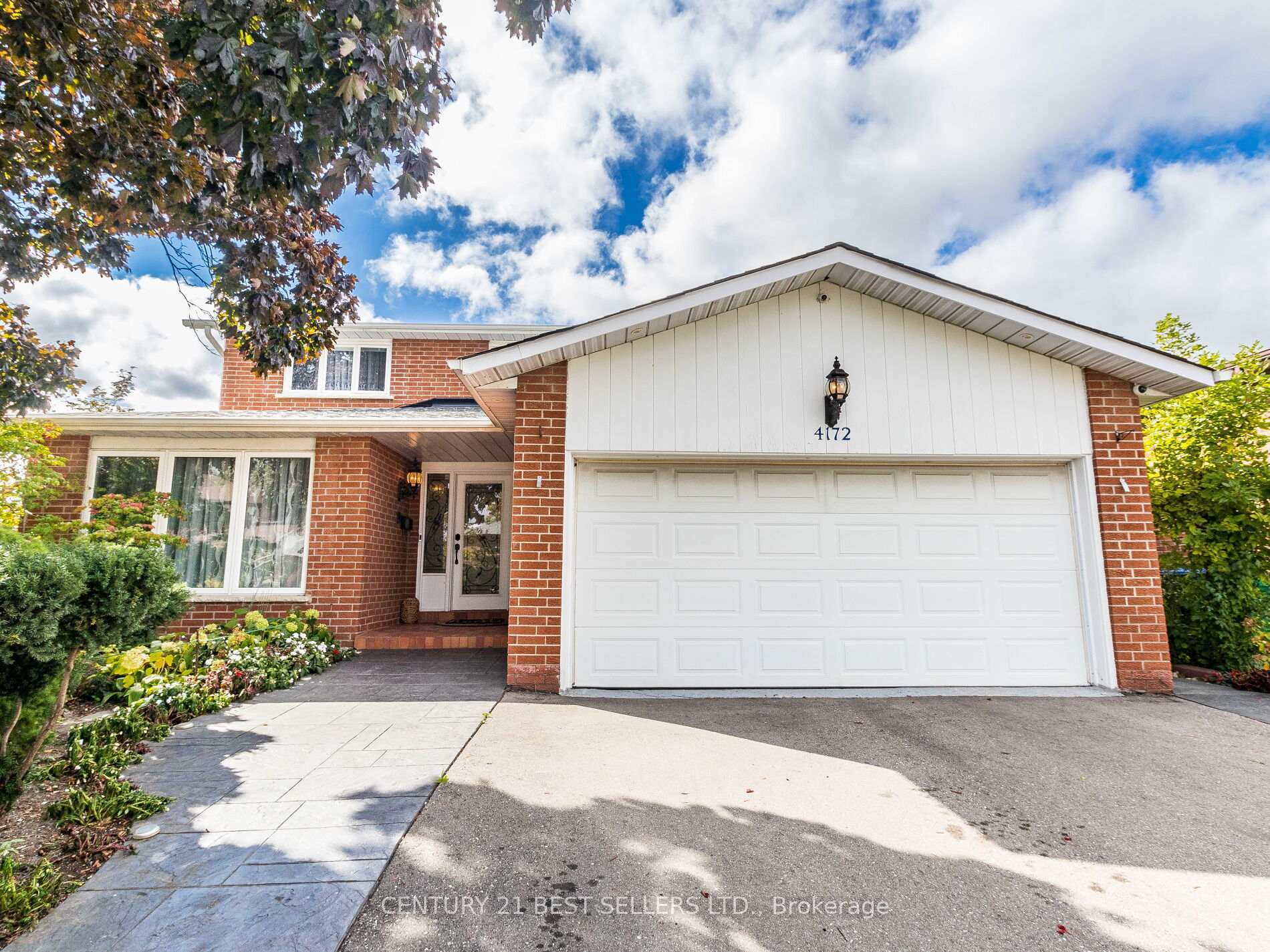 Property Photo: 4172 Rayfield Court ON L4Z 1E7