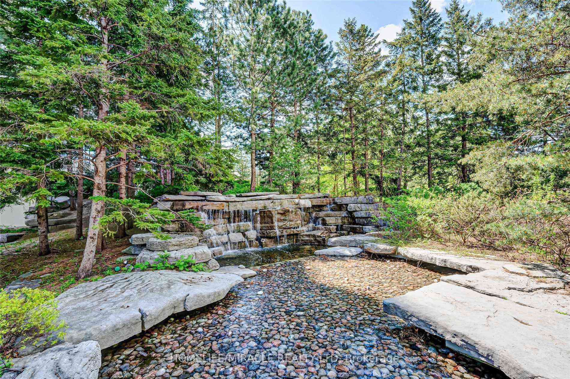 Property Photo: 24 Hanover Road 908 ON L6S 5K7