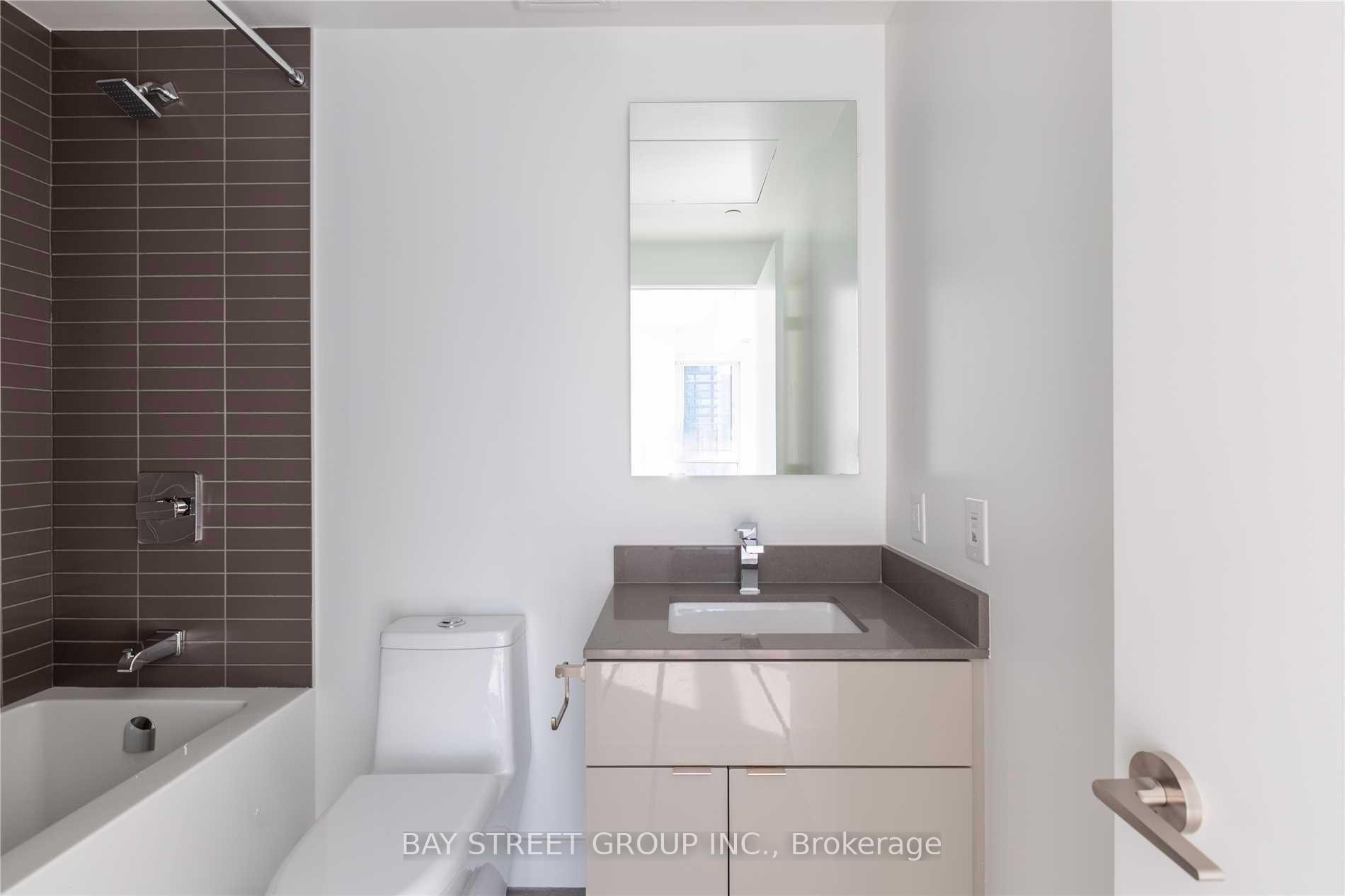 Property Photo: 7 Grenville Street 11 ON M4Y 1A1