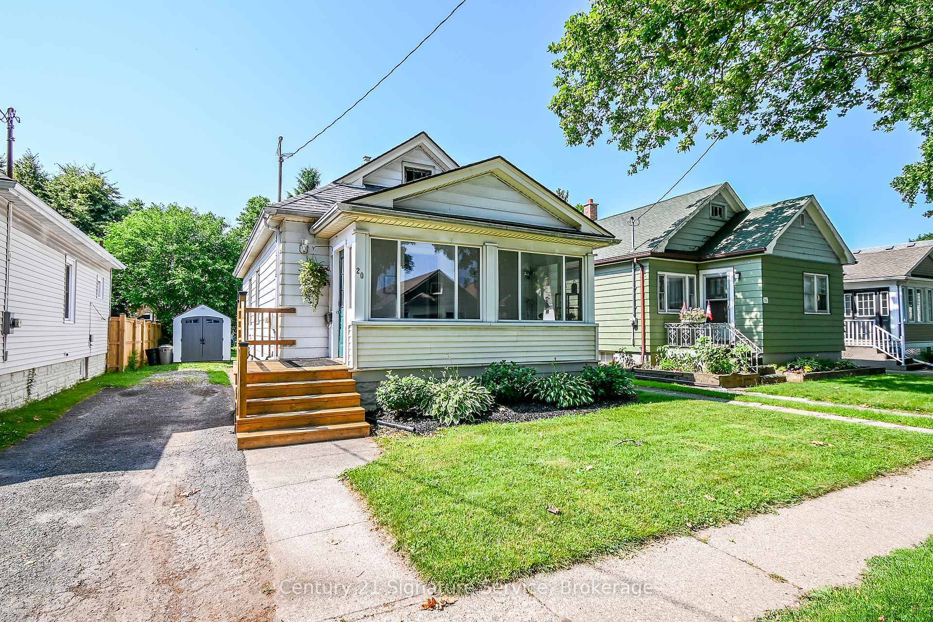 Property Photo: 20 Linden Street ON L2R 1H5