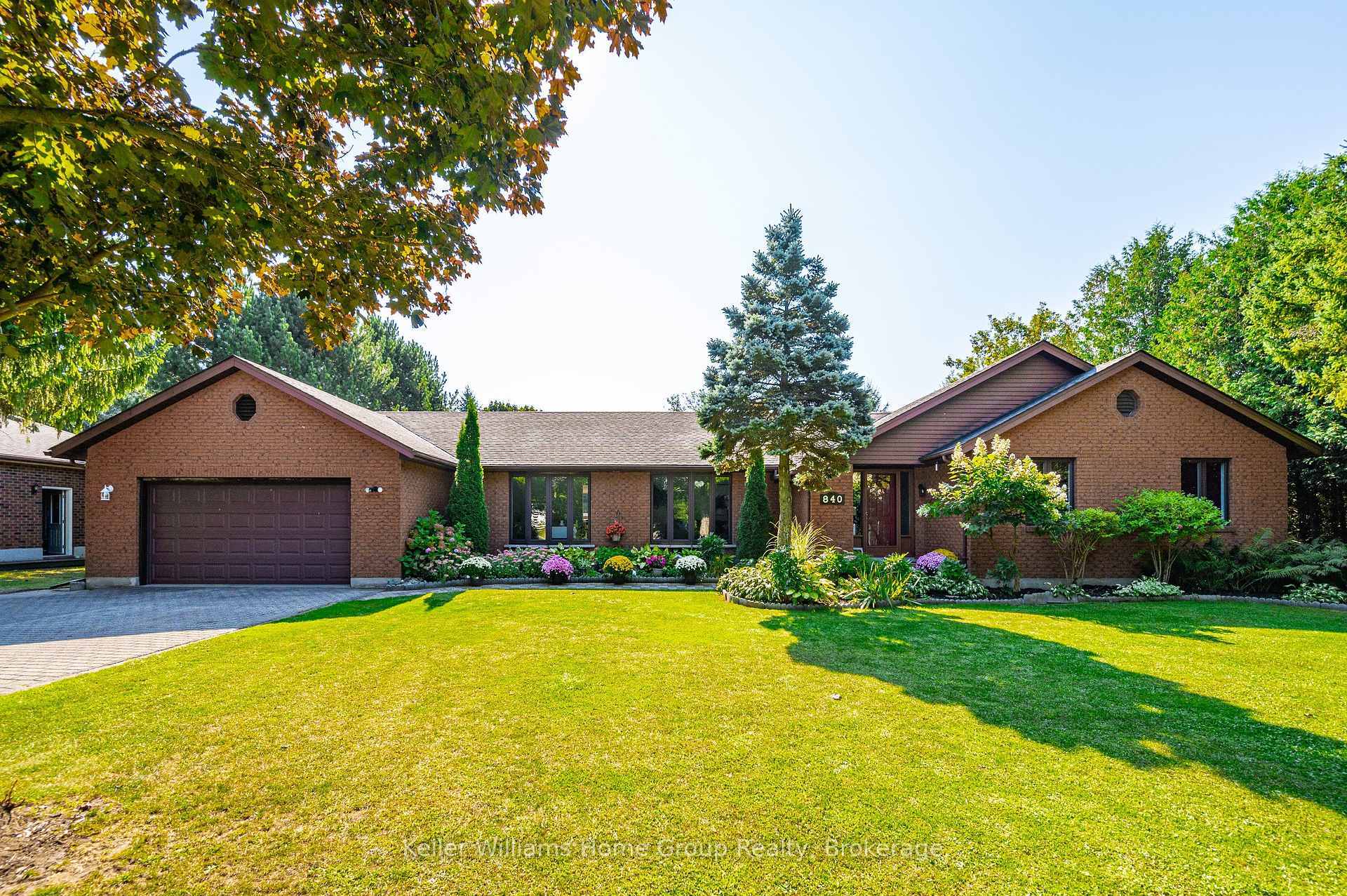 Property Photo:  840 St George Street E  ON N1M 2Y1 