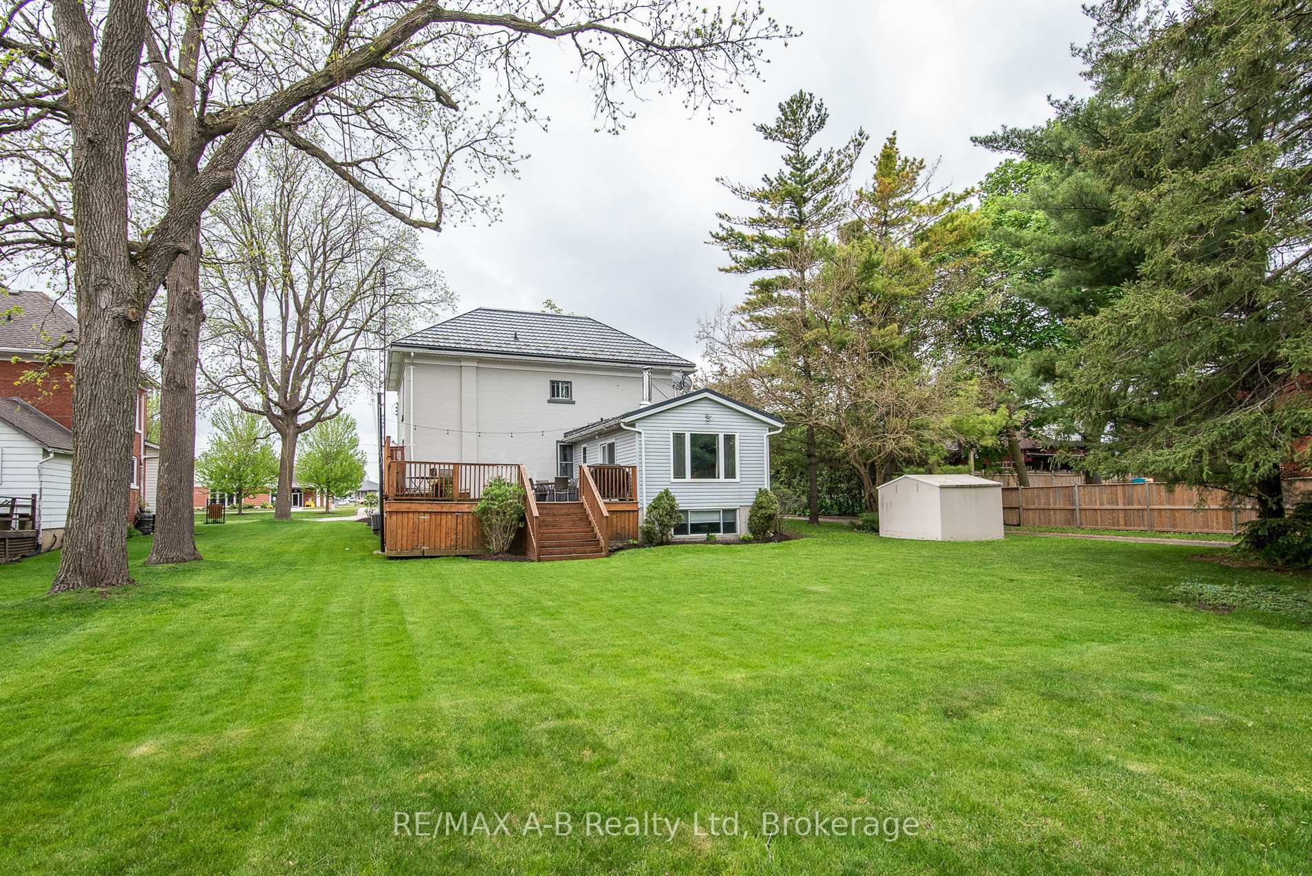 Property Photo: 22 Mill Street E ON N0K 1M0