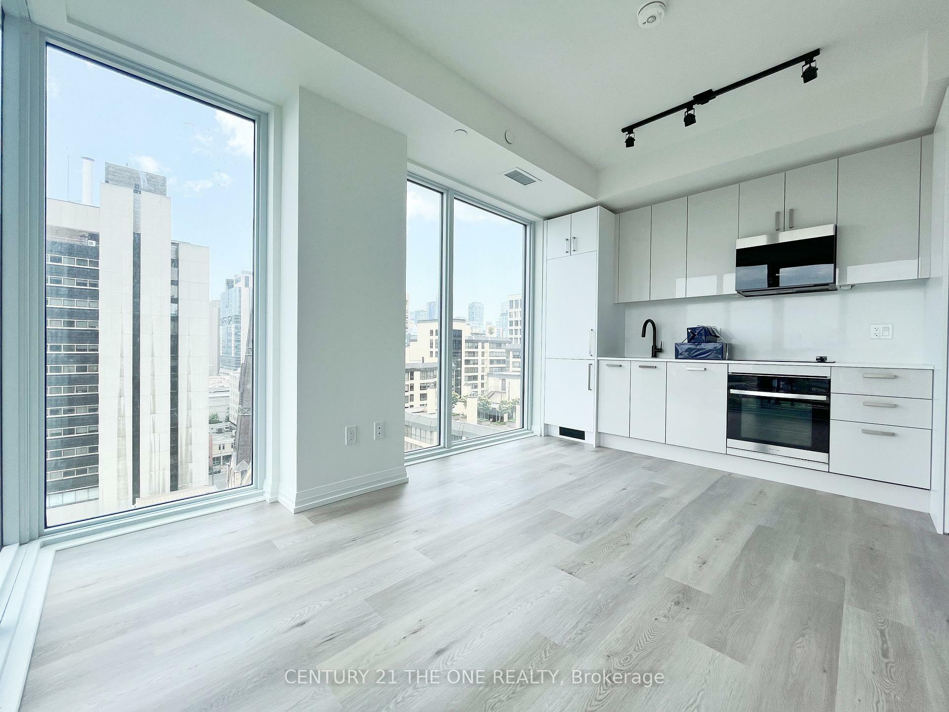 Property Photo: 280 Dundas Street W #1202 ON M5T 0E3
