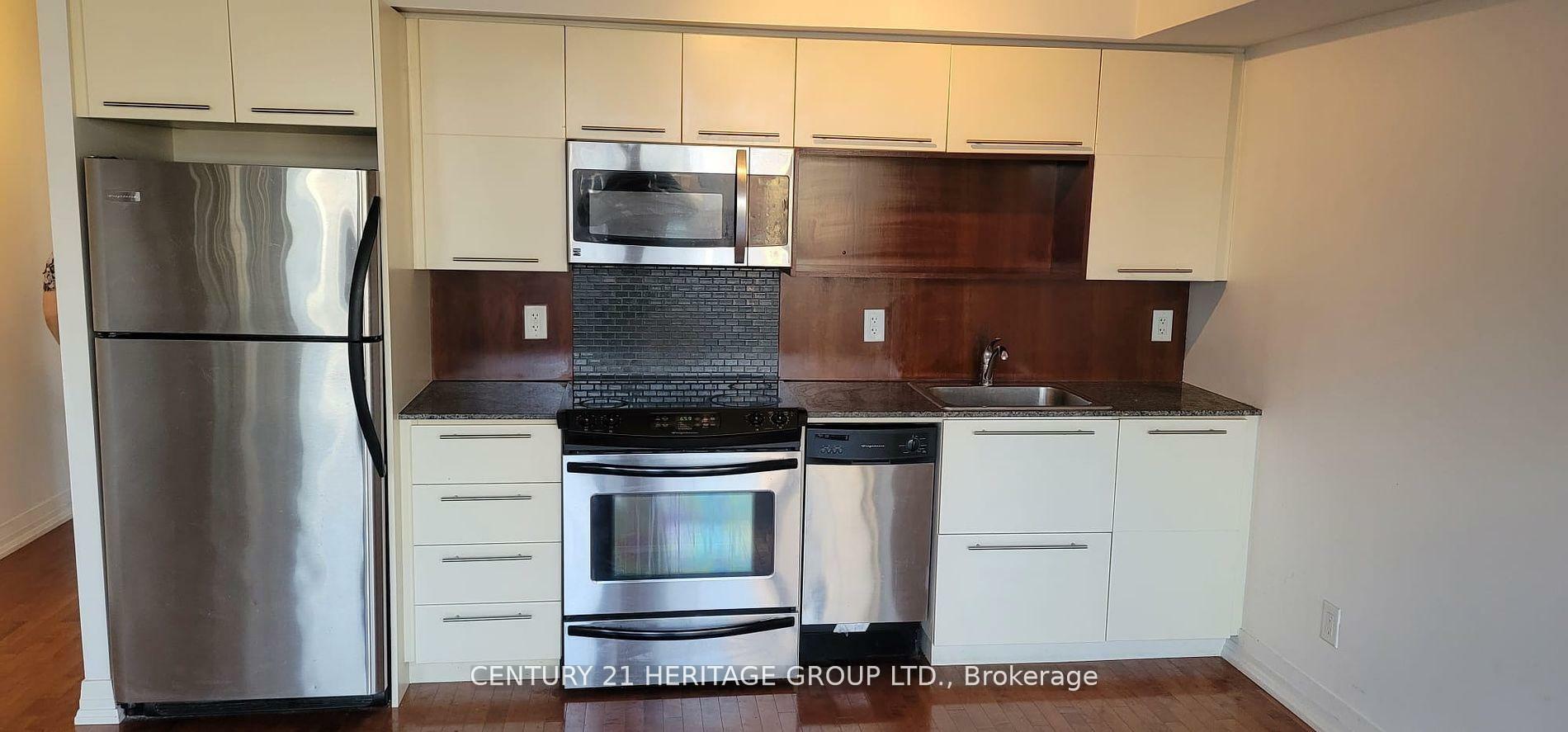 Property Photo: 25 Carlton Street 1402 ON M5B 1L4