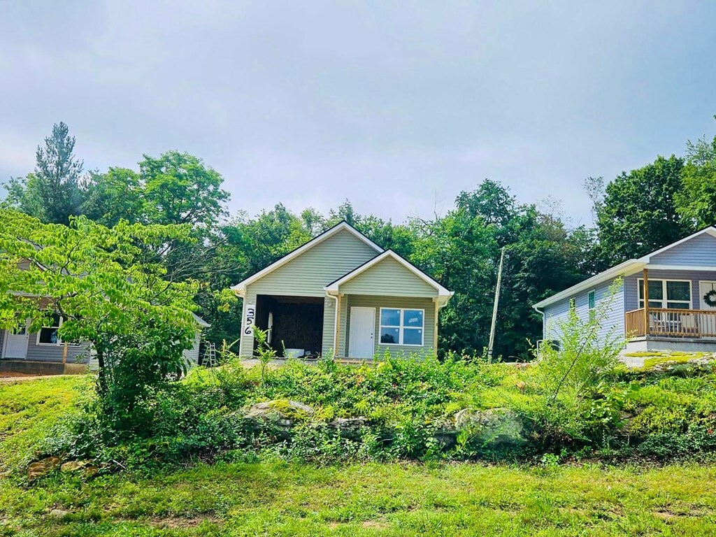 Property Photo:  356 Dayton Avenue  TN 38555 