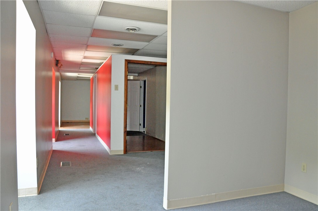 Property Photo: 605 Freeport Road PA 15215