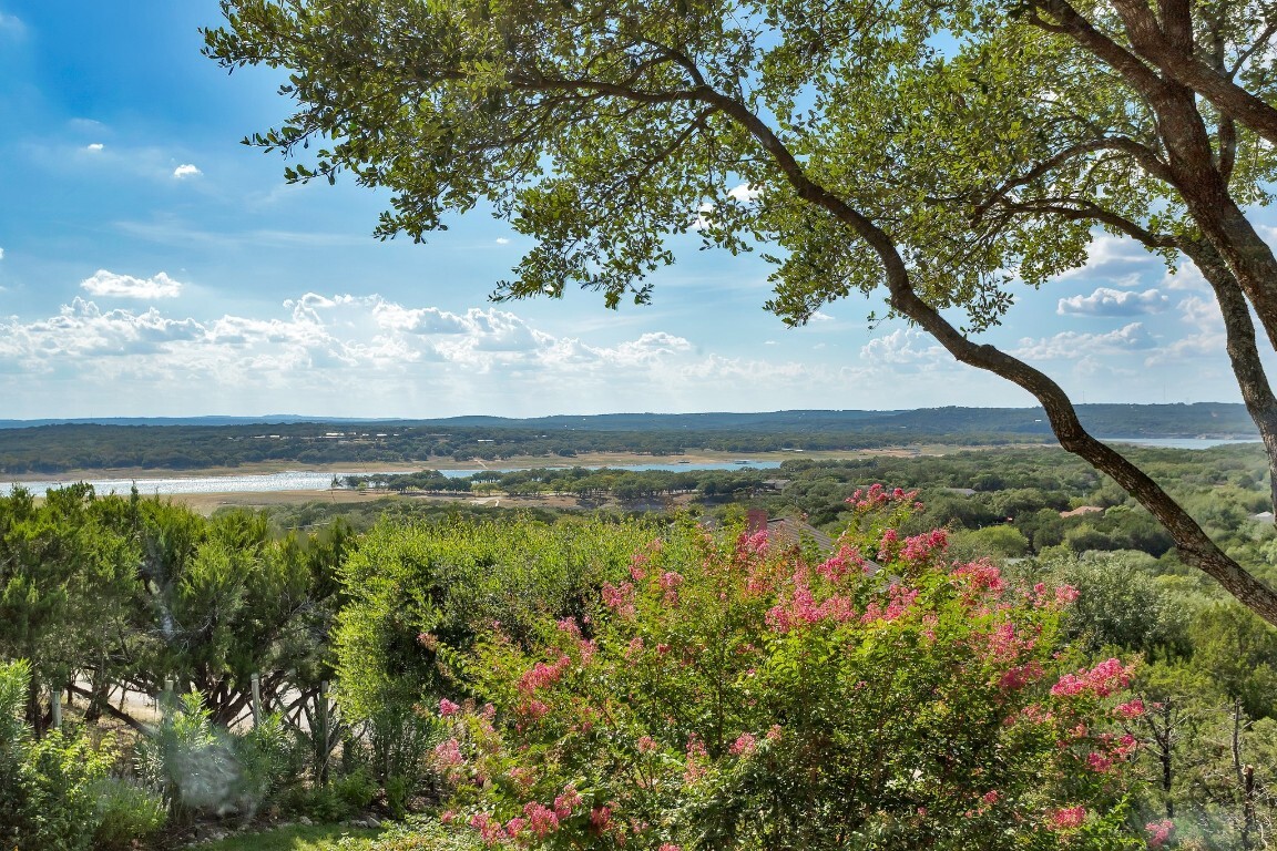 Property Photo: 21013 Fawn Ridge Drive TX 78645