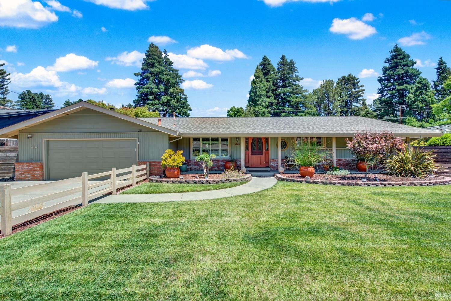 Property Photo: 410 Calle Del Caballo Street CA 94534