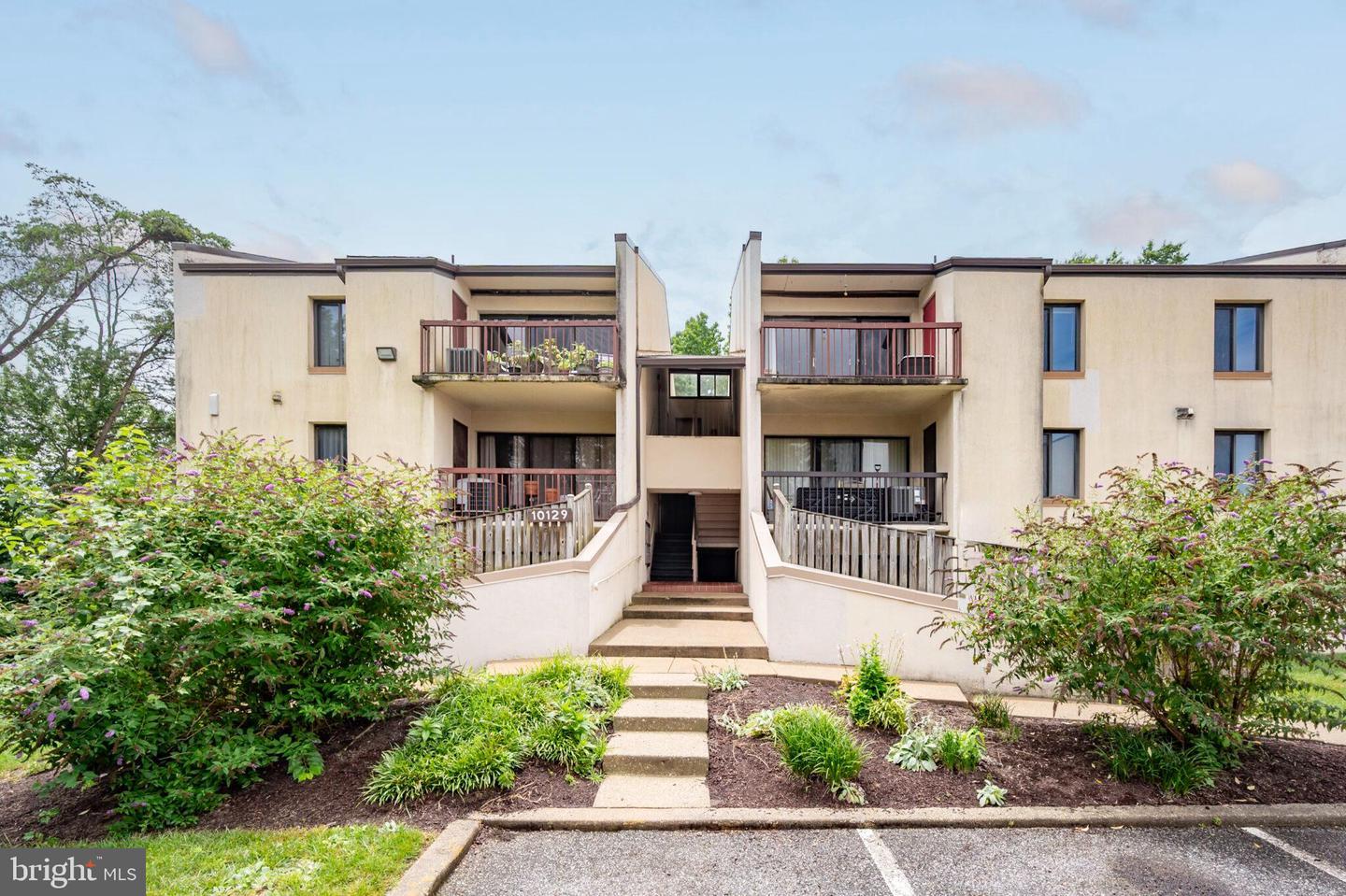 Property Photo: 10129 Prince Place 404-12A MD 20774