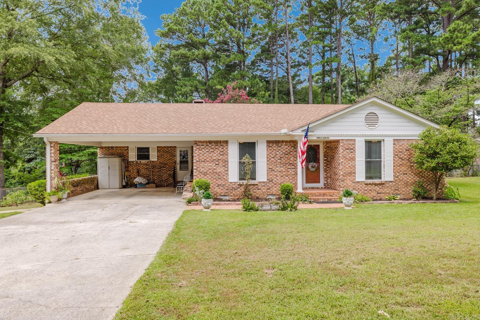 Property Photo:  1109 N Rose Street  AR 72150 