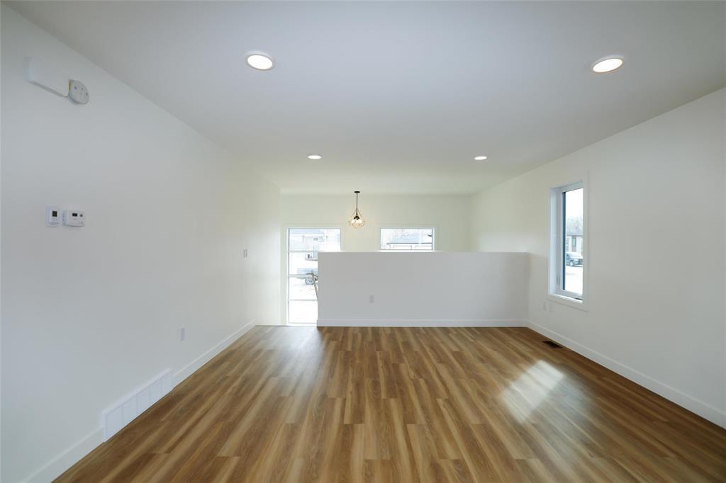 Property Photo: 59 Redwing Trail MB R0A 0R0