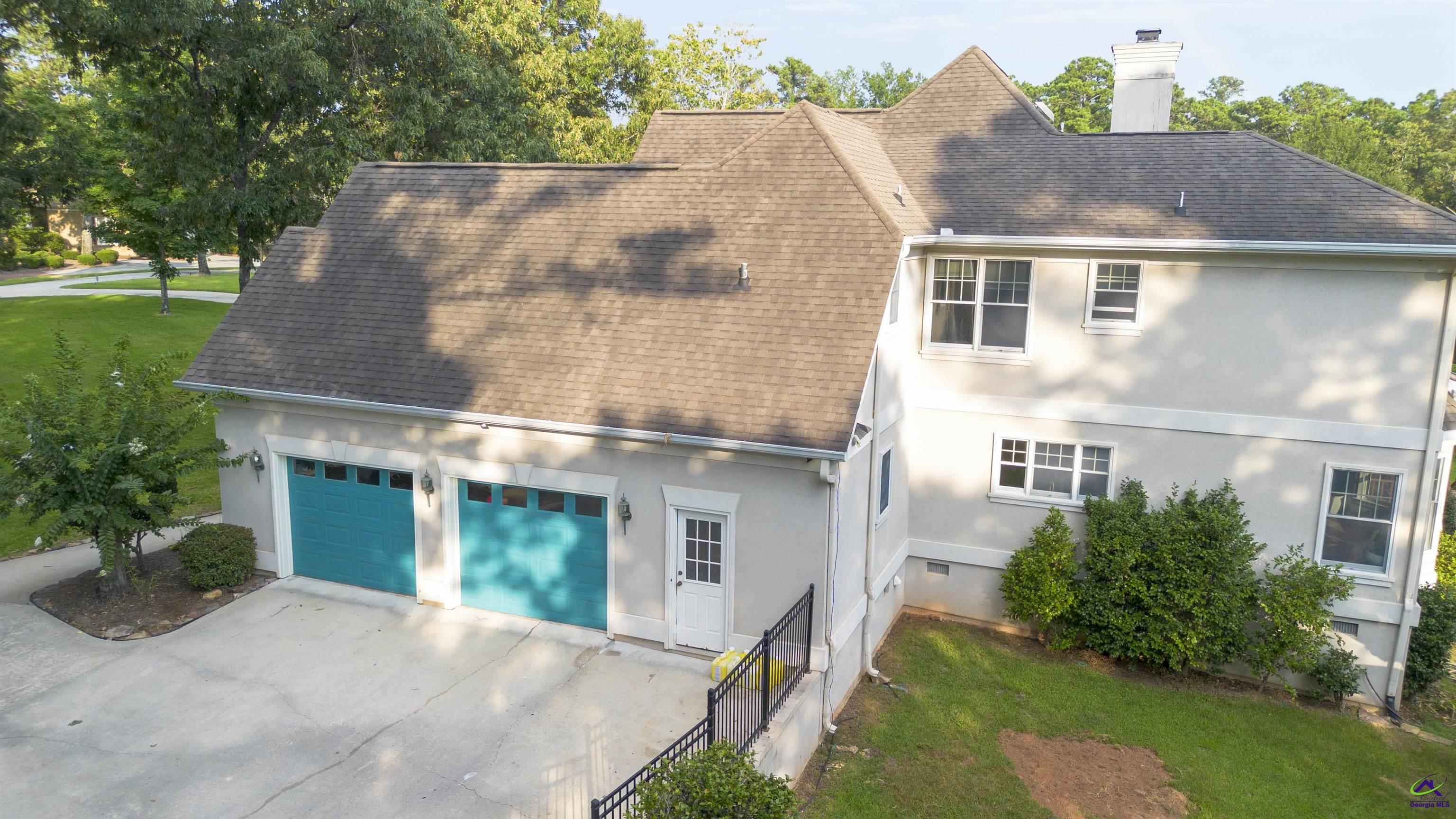 Property Photo:  214 Westbury Court  GA 31088 