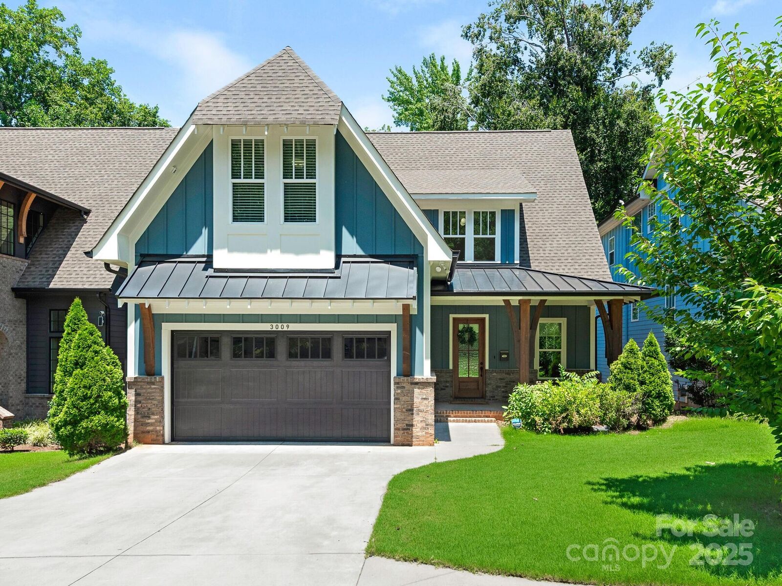 Property Photo:  3009 Commonwealth Avenue  NC 28205 