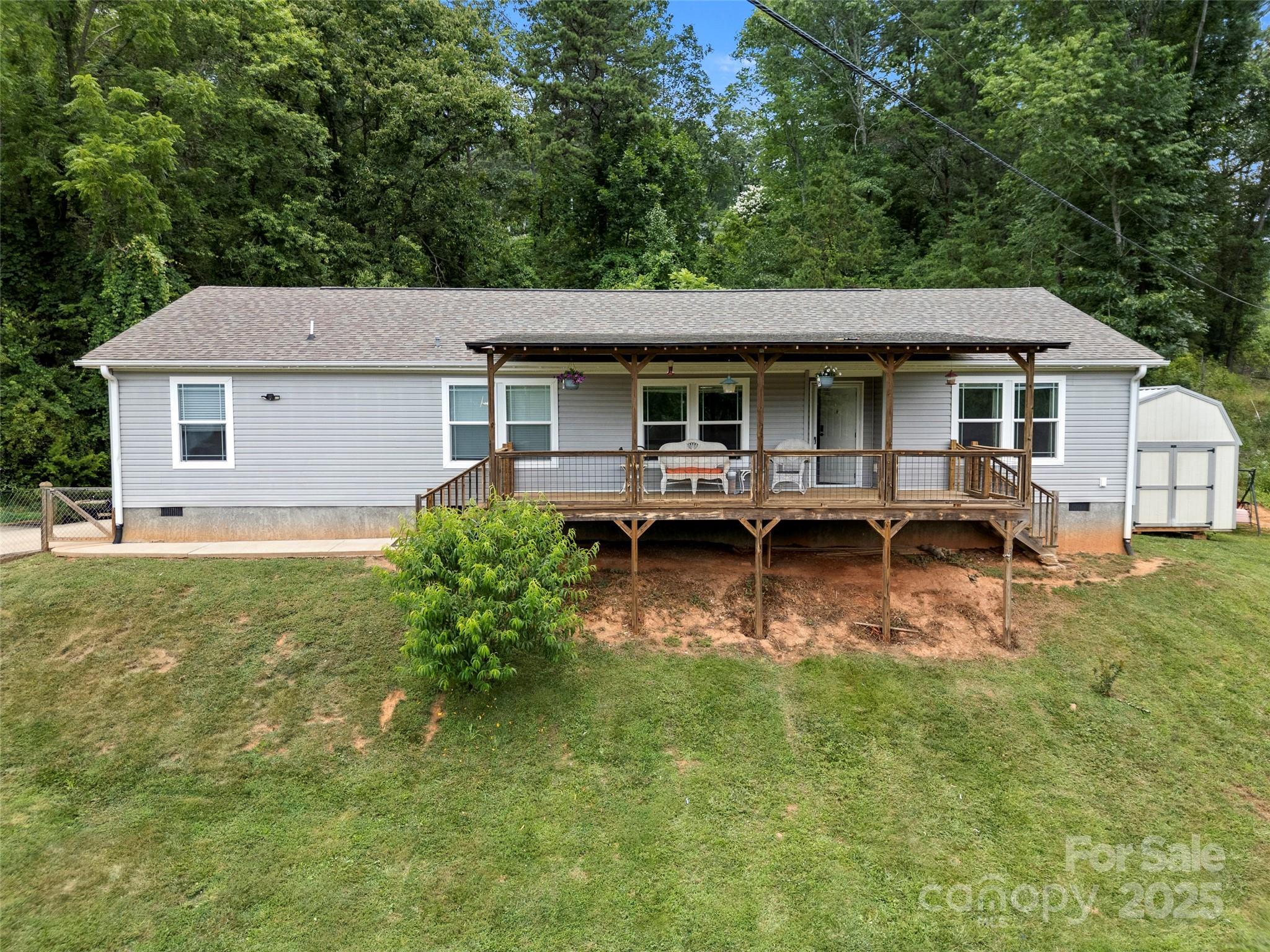 Property Photo: 40 Sunset Heights NC 28716