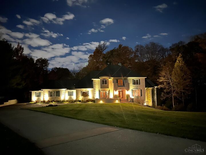 Property Photo: 894 Winding River Boulevard OH 45039