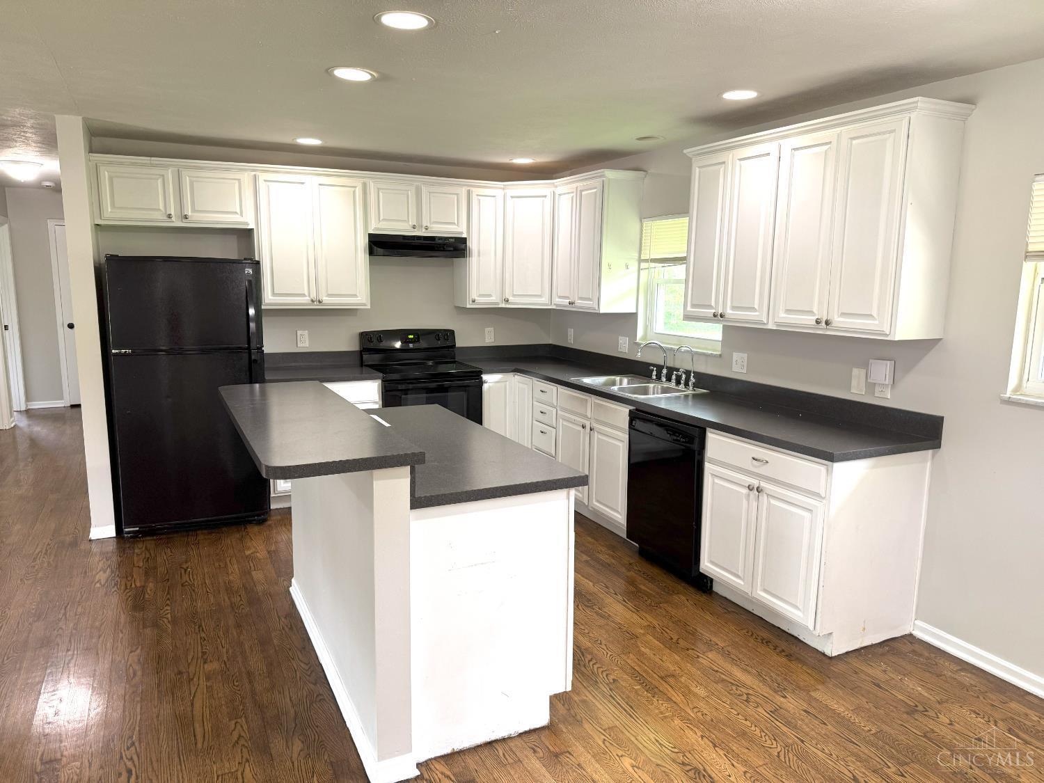 Property Photo: 6686 Catskill Drive OH 45005