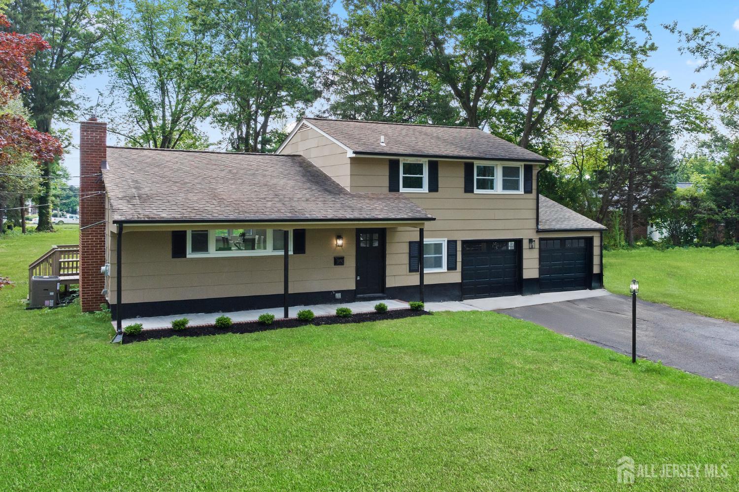 6 Ryan Road  Cranbury NJ 08512 photo