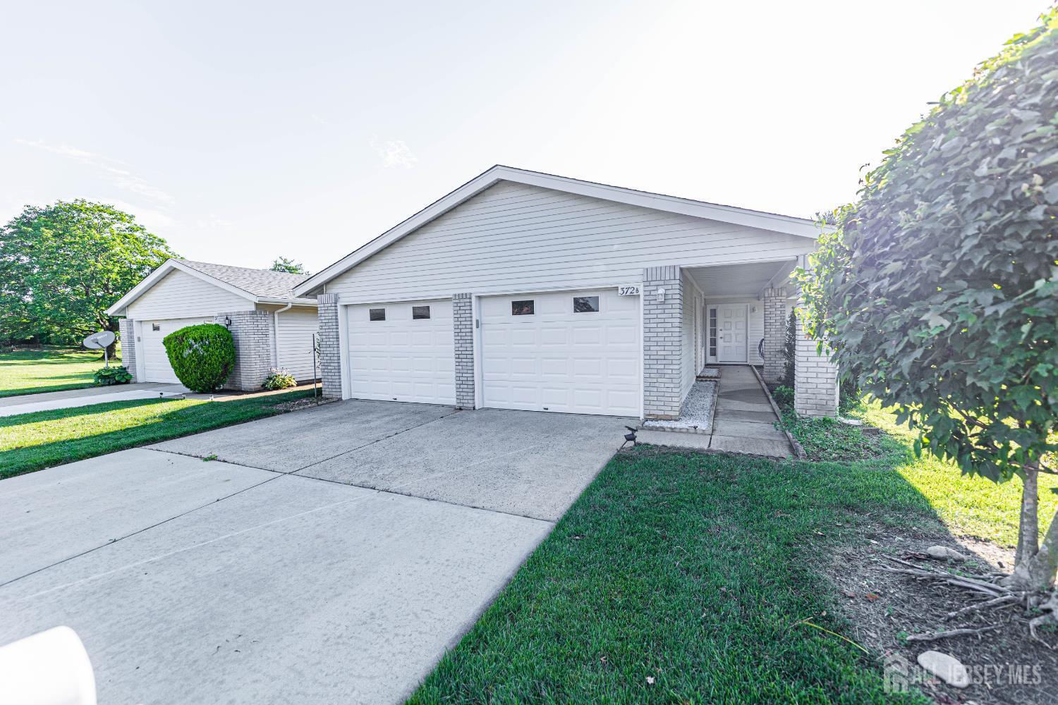 Property Photo: 372-B Duranta Plaza NJ 08831