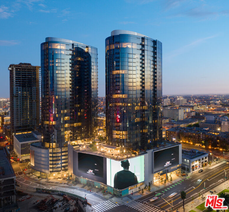 Property Photo:  1200 S Figueroa St  CA 90015 